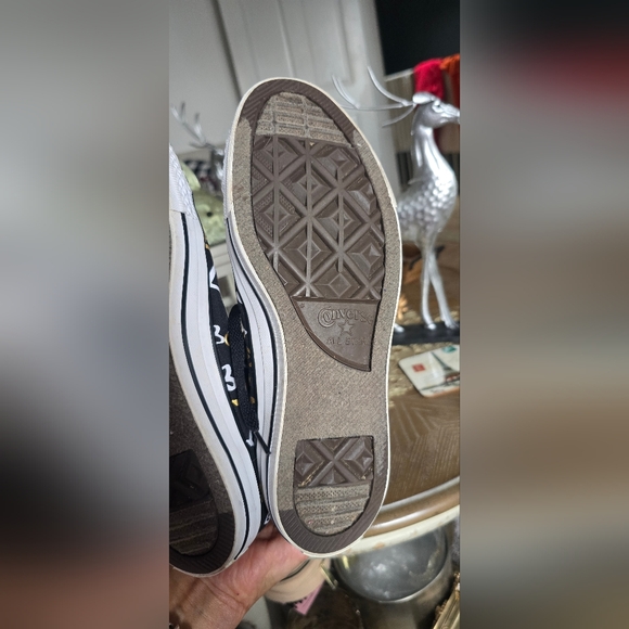 Converse Chuck Taylor all starts high black with heart - Picture 3 of 17